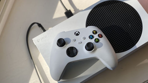 Xbox Series S 512GB Hit  Console - White